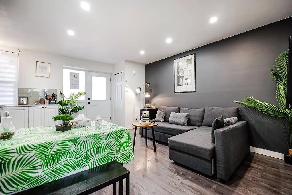 Bienvenue Dans Votre Havre De Paix A Griffintown Lägenhet Montréal 0*,